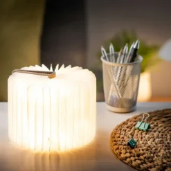 Bokformad lampa