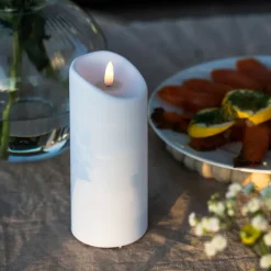 Flammande blockljus till uteplatsen