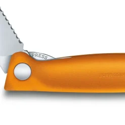 Fällbar picknickkniv med tandat blad