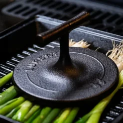 Hamburgerpress i gjutjärn, Lursta
