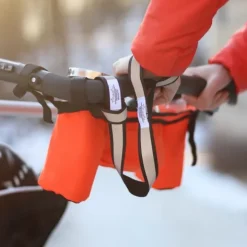Handledsrem med reflex till barnvagn