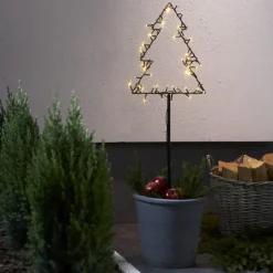 Julbelysning till trädgården