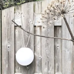 Klotformad trädgårdslampa Fatboy