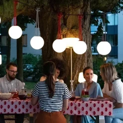 Klotformad trädgårdslampa Fatboy