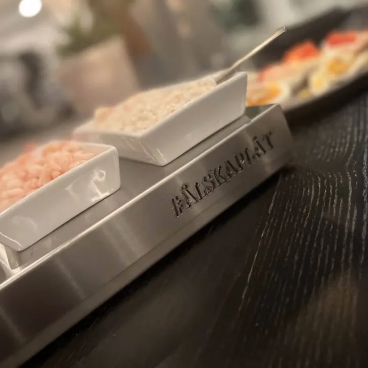 Kylbricka i rostfri plåt