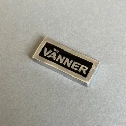 Metallskylt med ram, Vänner, Svart