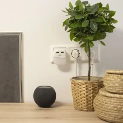 Nattlampa med USB-portar