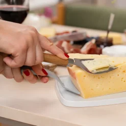 Osthållare