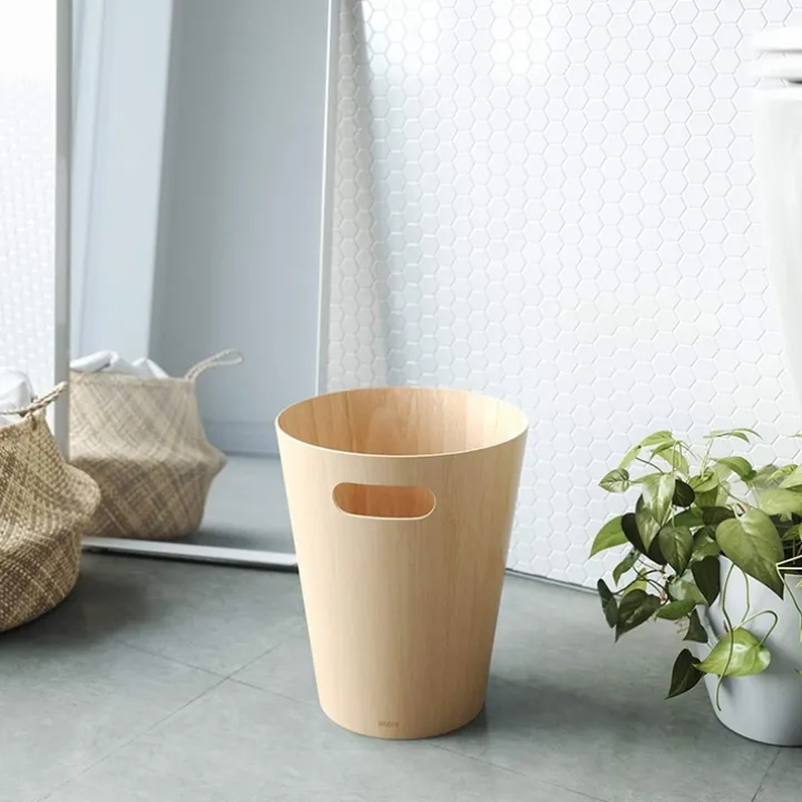Papperskorg i trä 7,5L, Umbra