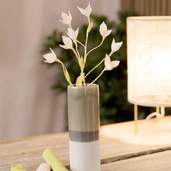Pysselblommor av kräppapper