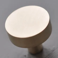 Rund knopp 3cm, Borstad mässing