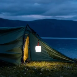 Solladdad campinglykta