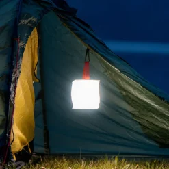 Solladdad campinglykta