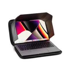 Solskydd och fodral till laptop
