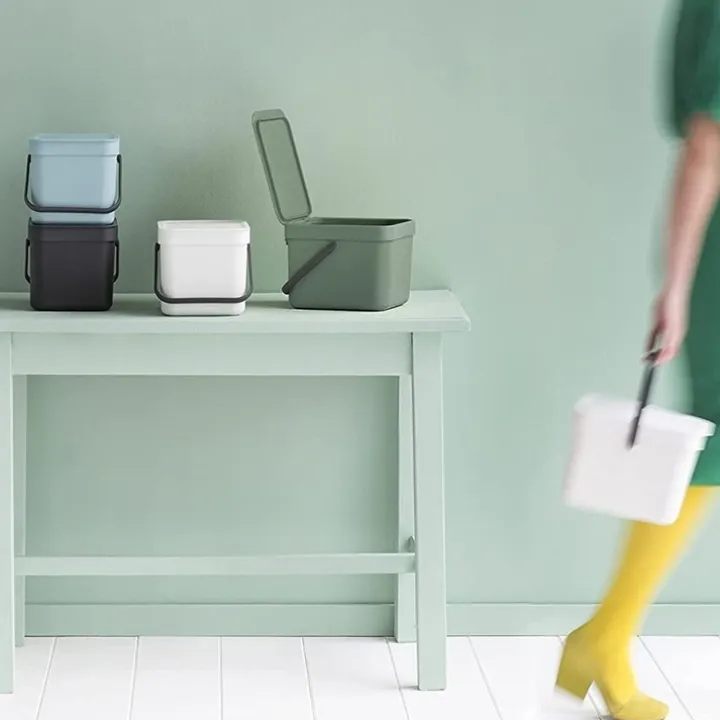 Sophink med lock och handdtag 6L, Brabantia, Grön