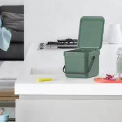 Sophink med lock och handdtag 6L, Brabantia, Mörkgrå