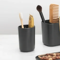 Tandborstmugg med avdelare, Brabantia