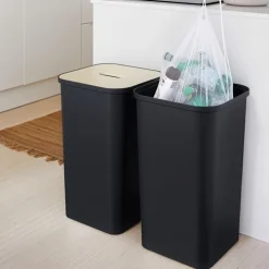 Tvättkorg med trälock 53L, SmartStore