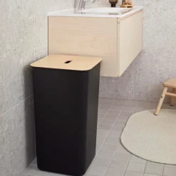 Tvättkorg med trälock 53L, SmartStore