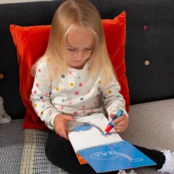 Vattenmålarbok med penna