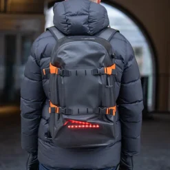 Vattentät ryggsäck med belysning, 30 liter