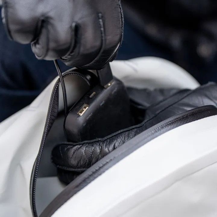 Vattentät ryggsäck med belysning, 30 liter
